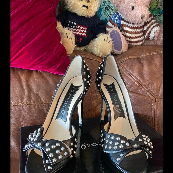 Not for sale Beautiful soft luxurious leather studded heels - Picture 4 of 13